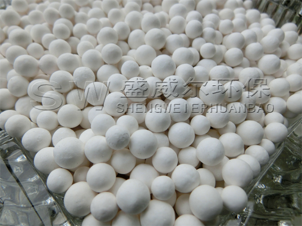 活性氧化铝的孔容的大小有何区别?